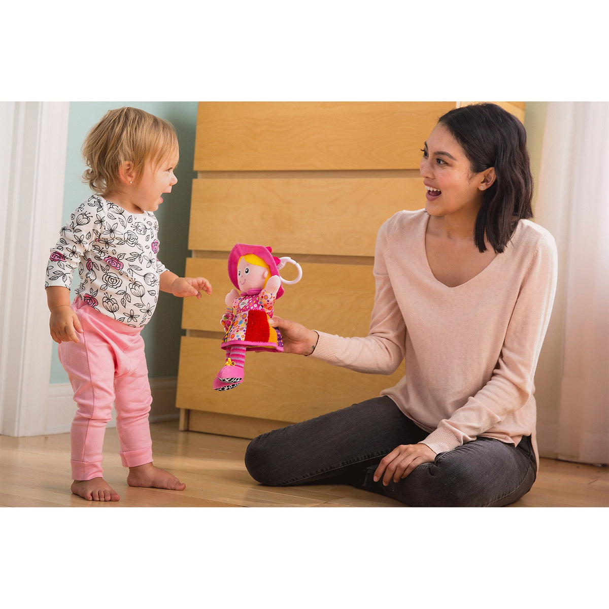 Lamaze My Friend Emily Clip & Go 0-12M — BambiniJO Jordan