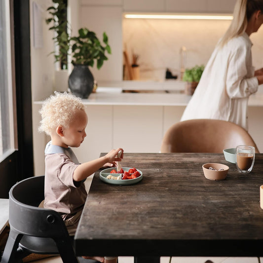 MUSHIE Silicone Baby Bib Planets — BambiniJO Jordan