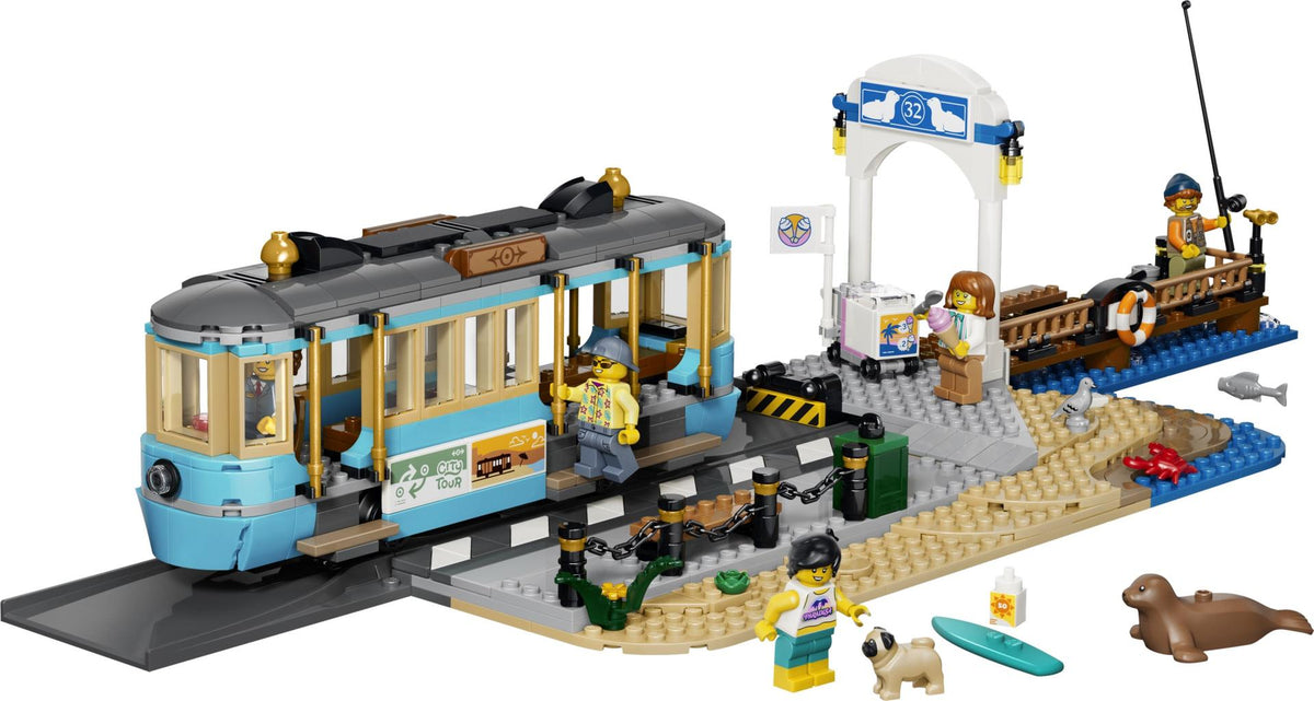Lego - Classic Beach Tram | 693 Pcs | 7Y+