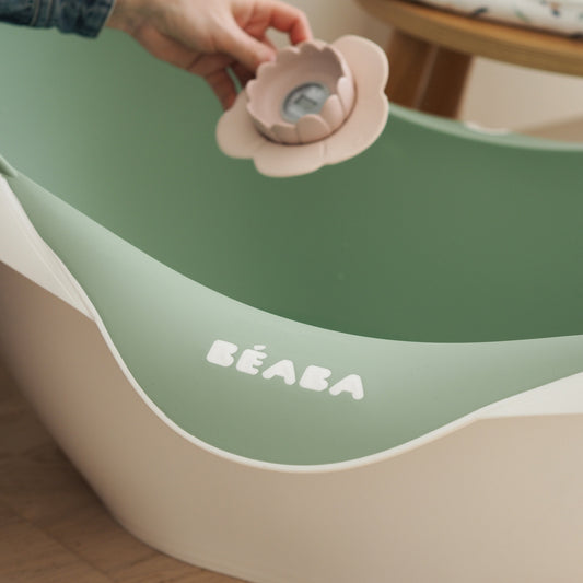 Beaba Baby Bath Tub Camele'O Sage Green — BambiniJO Jordan