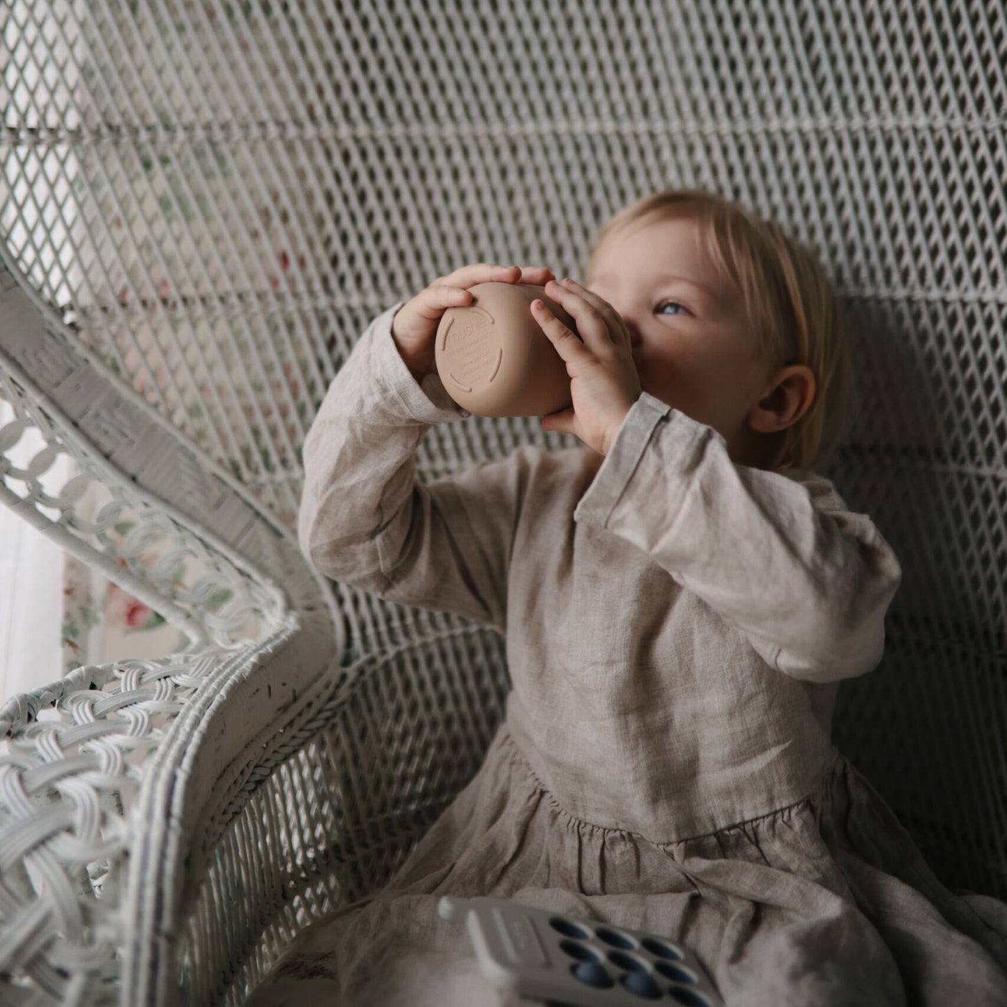 MUSHIE - Silicone Sippy Cup | Pale Daffodil