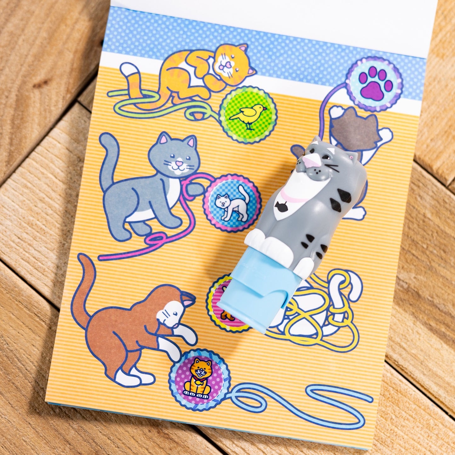 Melissa & Doug - Sticker WOW! Activity Pad + Stamp Set | Cat