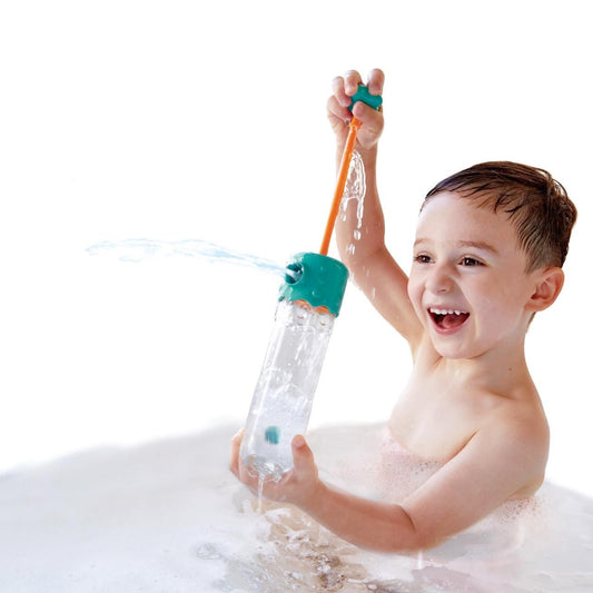 Hape - Multi-spout Sprayer 2Y+ — BambiniJO Jordan