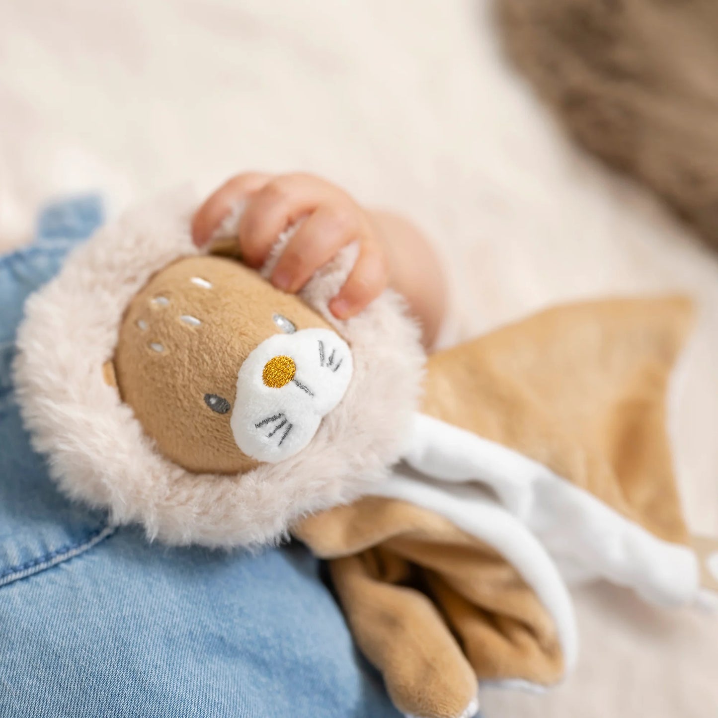 Nattou - Small Comforter | Lion Ernest