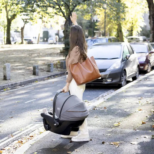 Joie - Sprint ISOFIX Car Seat - Carbon — BambiniJO Jordan