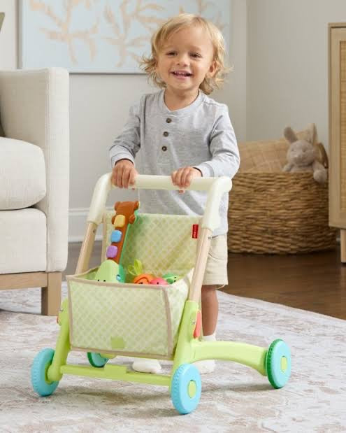 Skip Hop Farmstand Activity Walker — BambiniJO Jordan