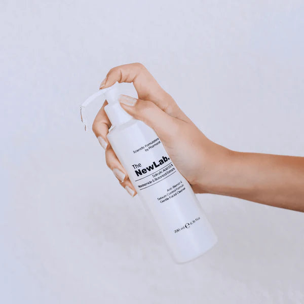 Salicylic Acid 0.5% Niacinamide & Botanical Extracts Cleanser | 200ml