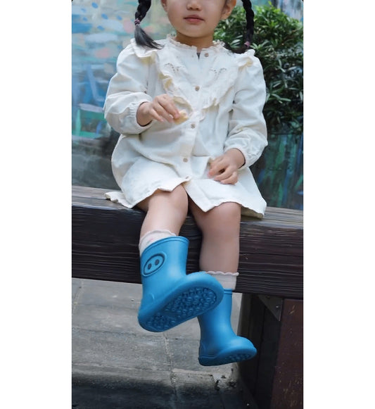 BOXBO Kawai rain boots in blue — BambiniJO Jordan