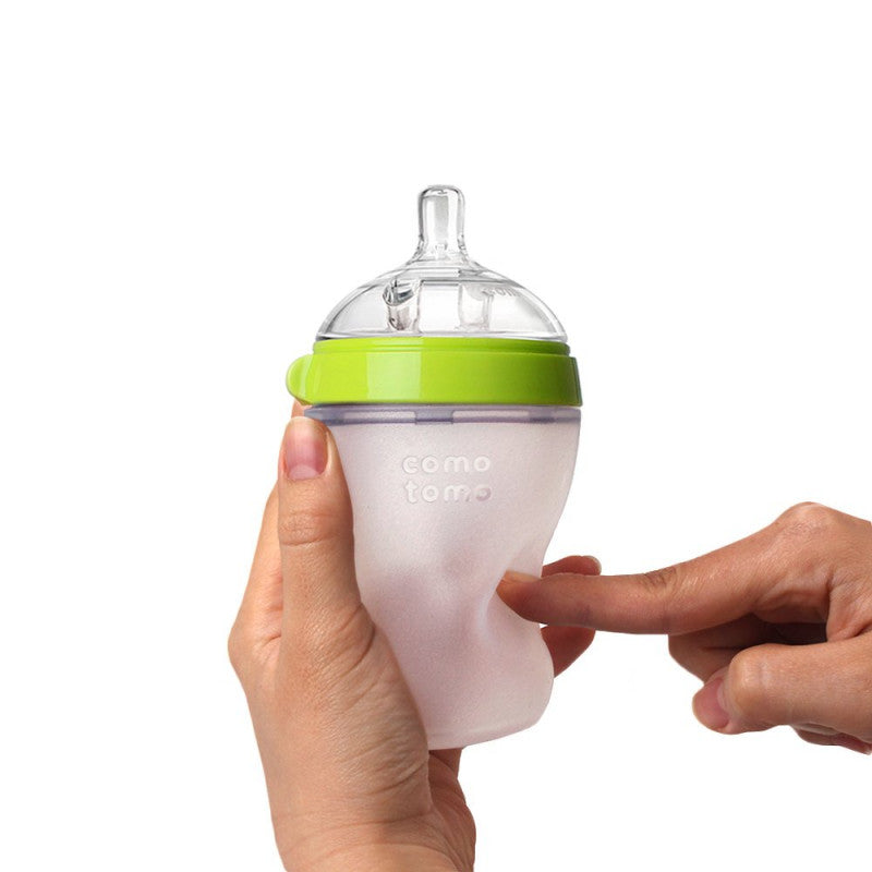 Comotomo - Baby Bottle, Green, 250ml - Medium Flow Nipple - BambiniJO | Buy Online | Jordan