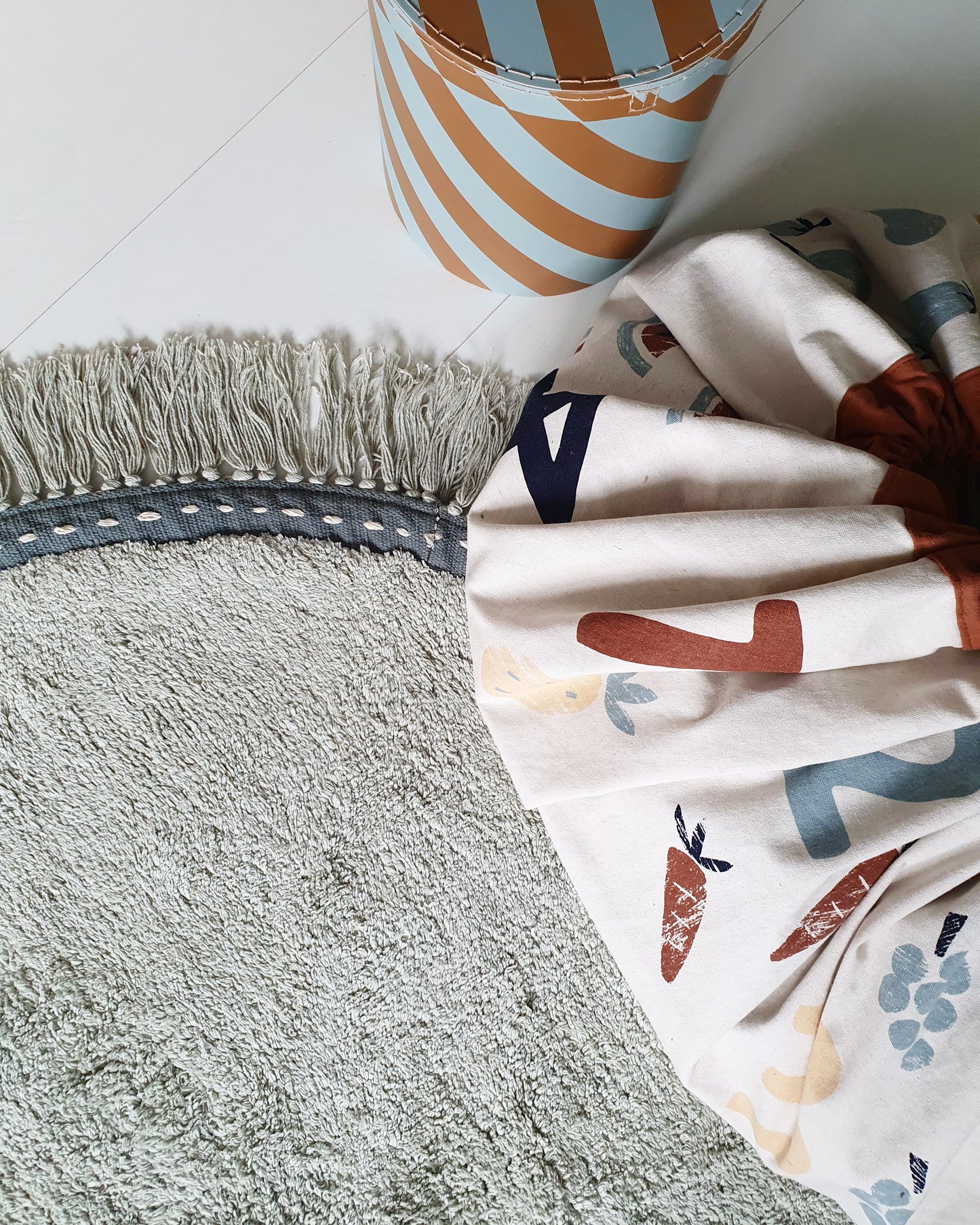 Tapis Petit - Lily Mint Rug | 110x110cm - BambiniJO | Buy Online | Jordan