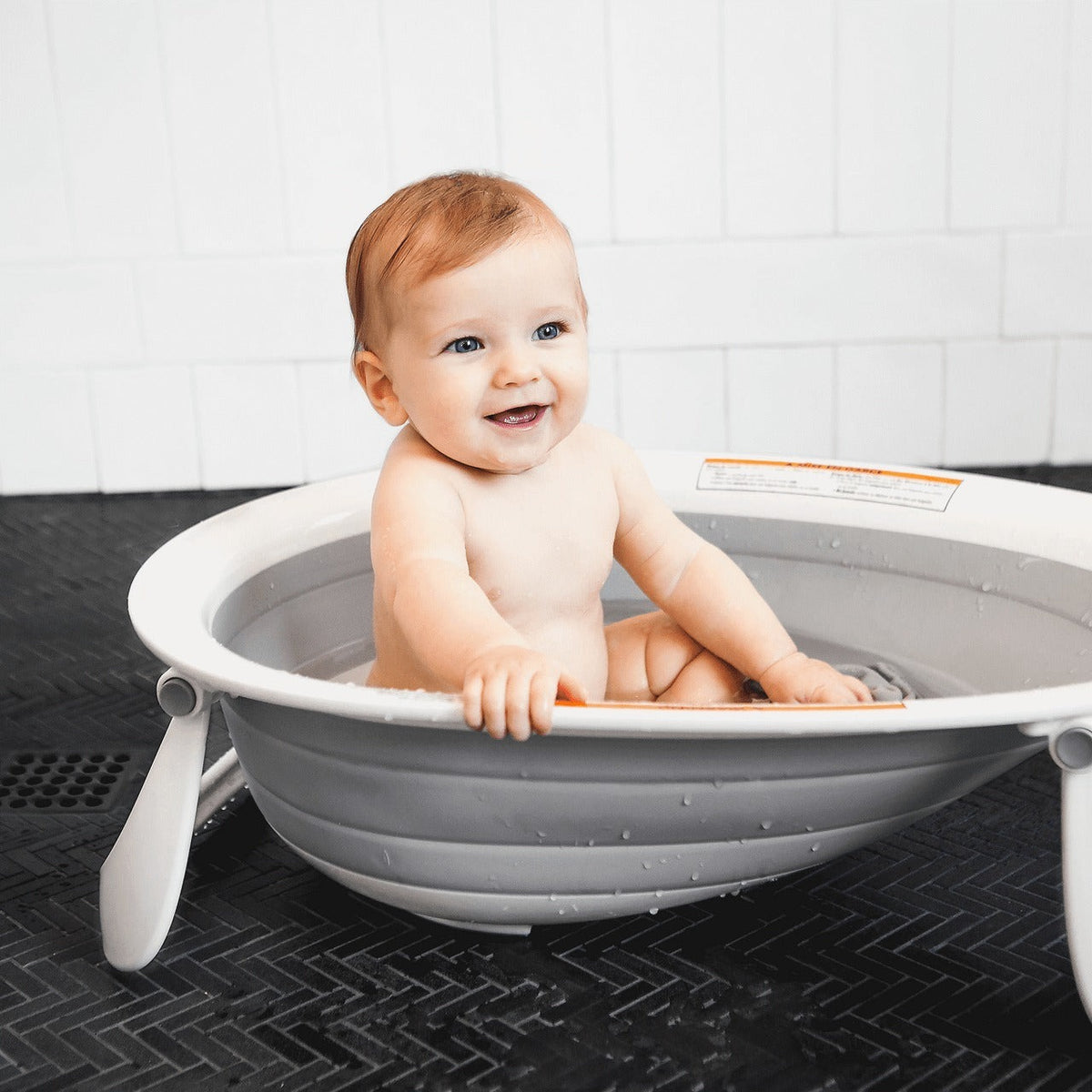 Boon NAKED Collapsible Baby Bathtub Grey — BambiniJO Jordan