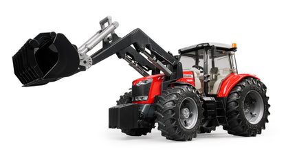 Bruder Massey Ferguson 7624 with Frontloader detail