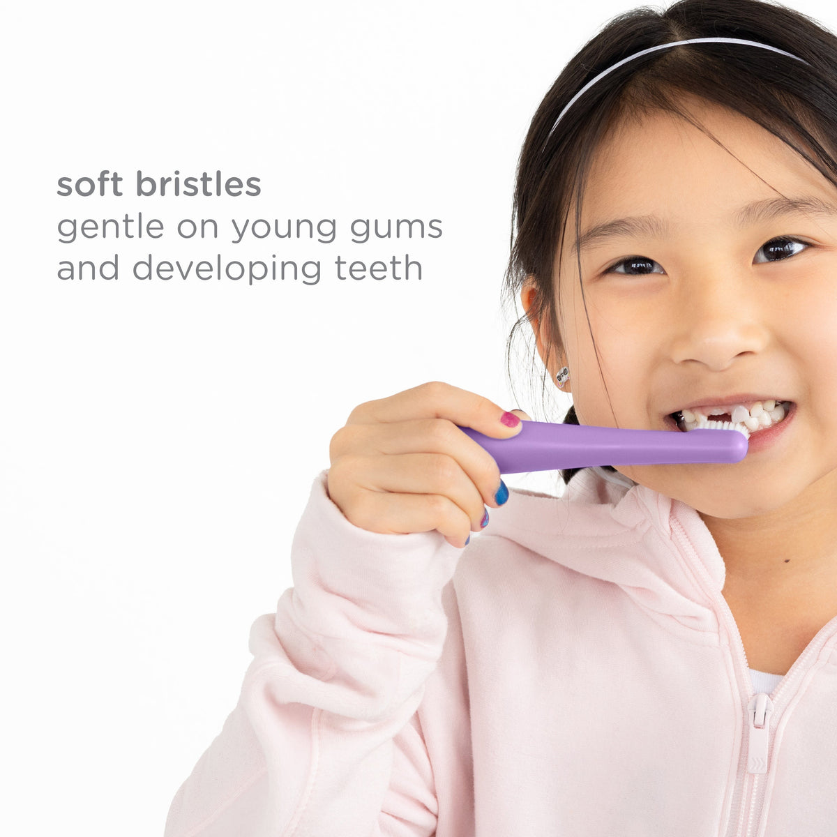 Ubbi Bristled Toddler Toothbrush 2 Pcs Purple / Green — BambiniJO Jordan