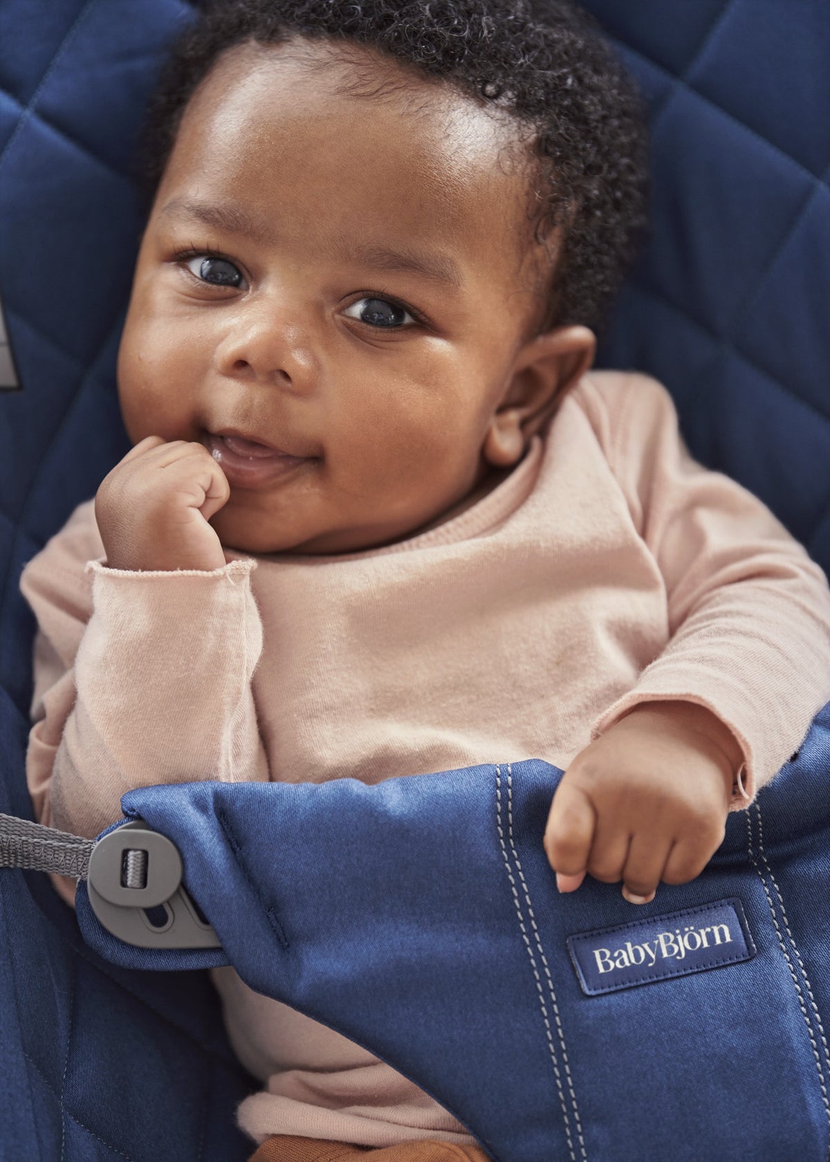 BabyBjörn Bouncer Bliss Woven Quilt Midnight Blue — BambiniJO Jordan