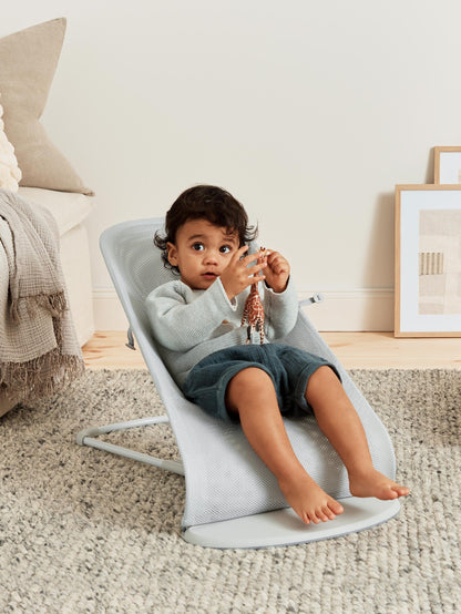 BabyBjörn Bouncer Balance Soft Mesh Silver / White — BambiniJO Jordan