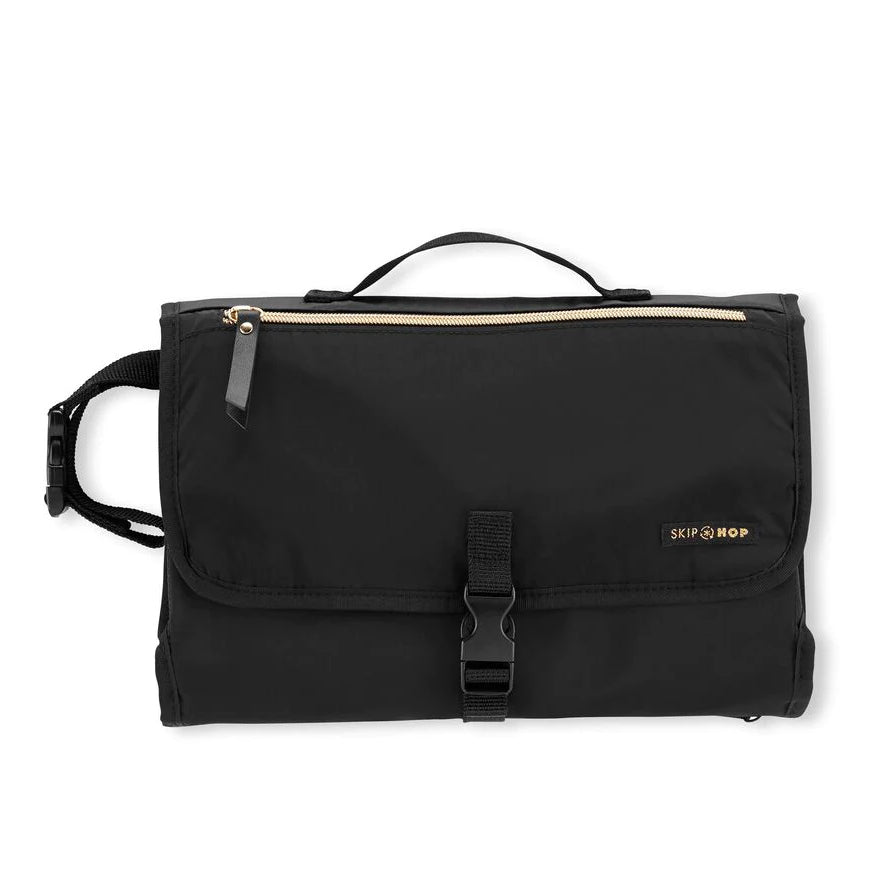 Skip Hop Envi Luxe Pronto® Signature Changing Station - Eco Black Skip Hop Envi Luxe Pronto® Signature Changing Station - Eco Black