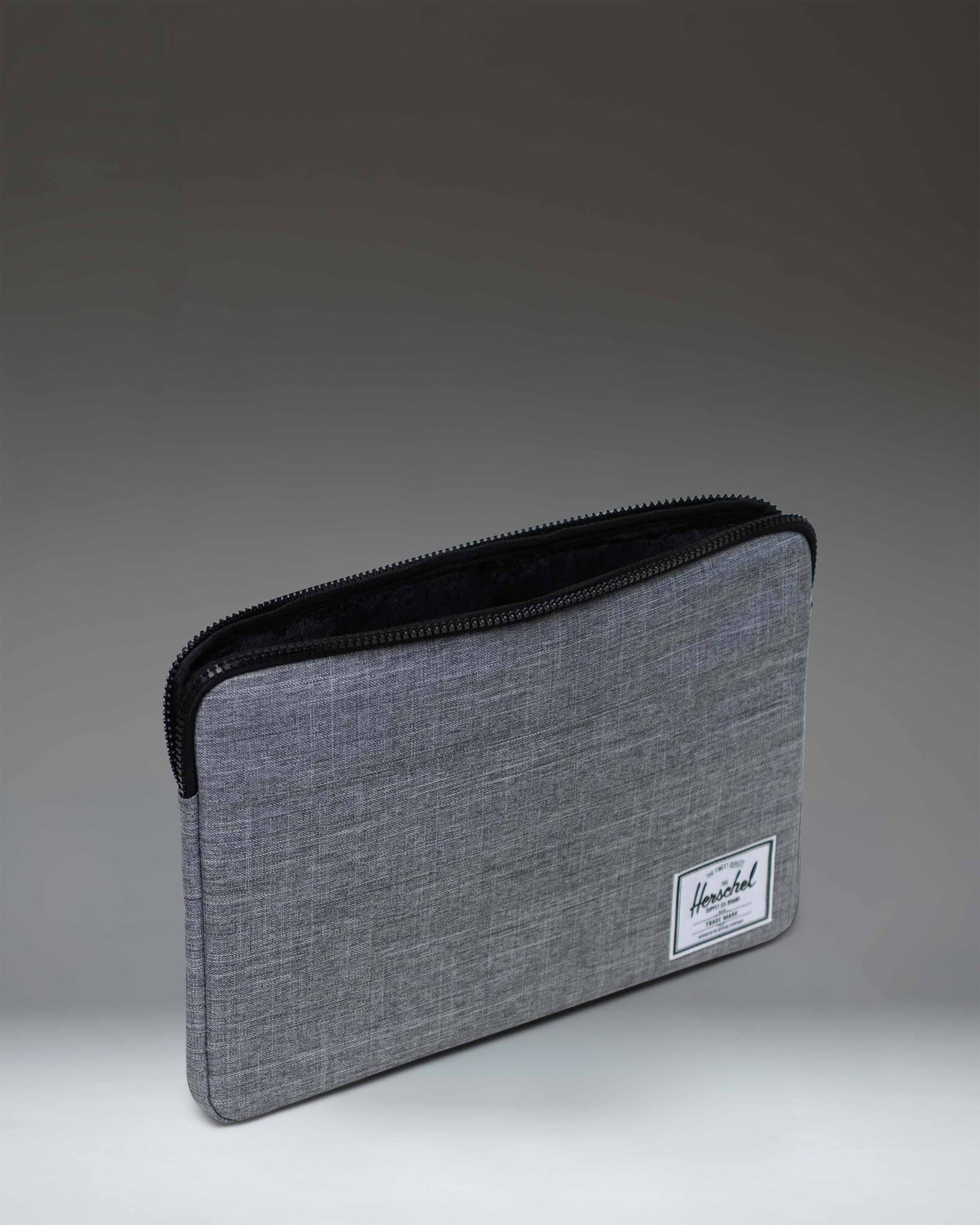 Herschel Anchor Sleeve Raven Crosshatch 15-16 Inch laptop sleeve alternate view