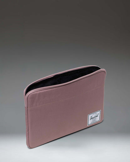 Herschel Anchor Laptop Sleeve Ash Rose 15-16 Inch - detail view