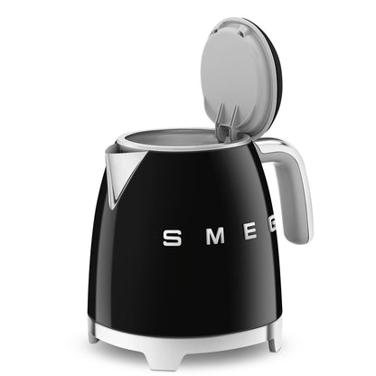 Smeg Mini Electric Kettle 0.8L Black — BambiniJO Jordan