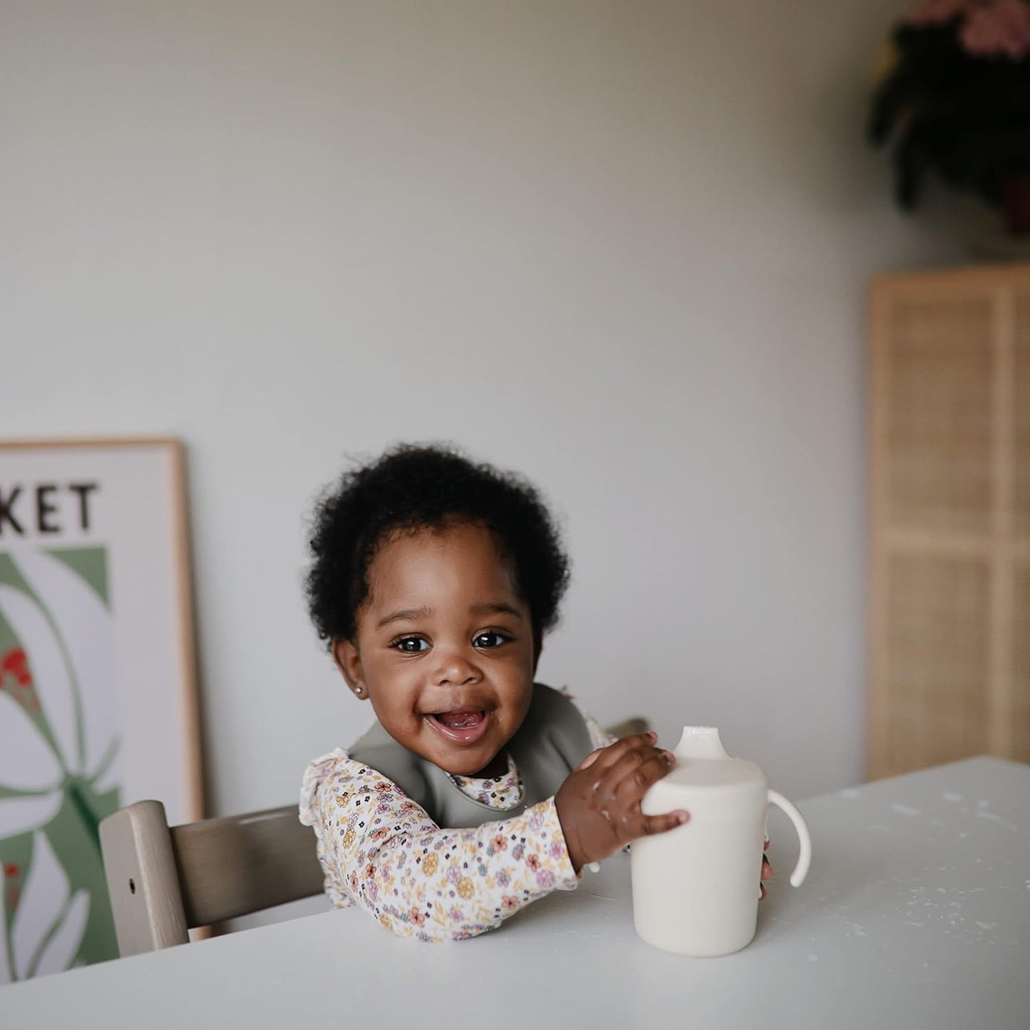 MUSHIE - Trainer Sippy Cup | Ivory