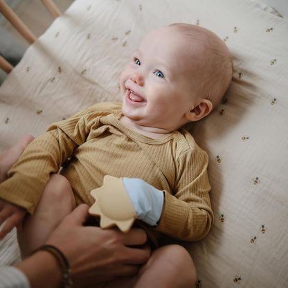 MUSHIE - Sun Teething Mitten