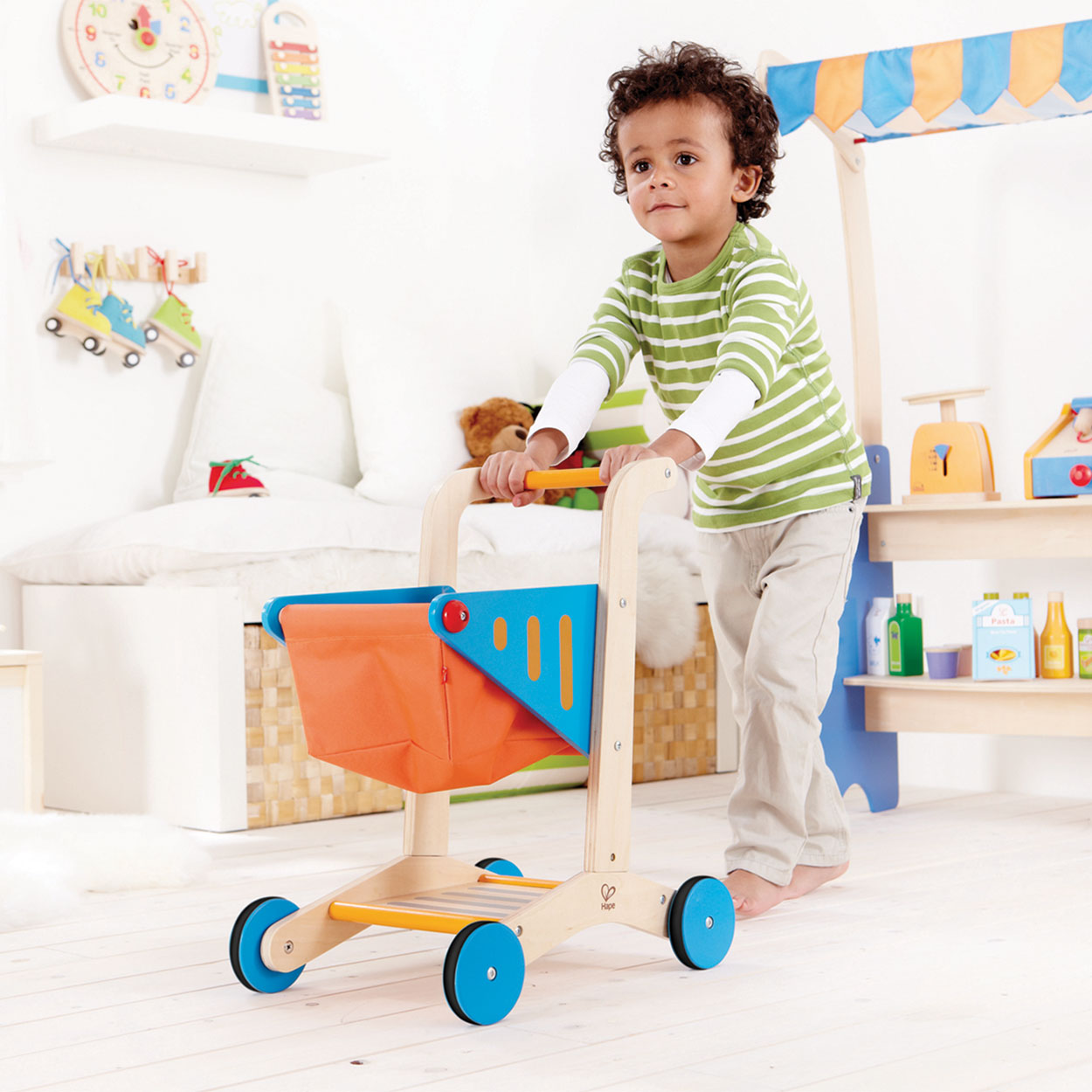 Hape - Shopping Cart Hape - Shopping Cart