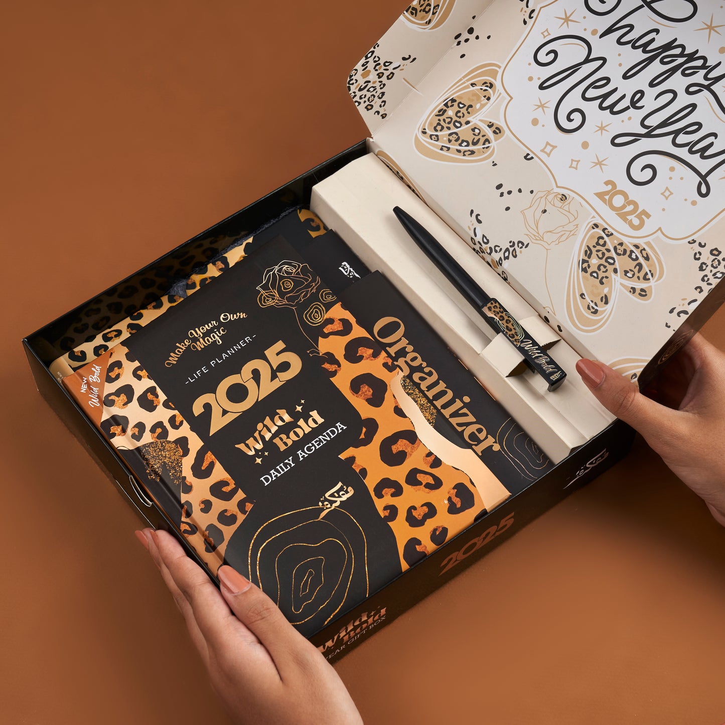 Mofkera | مفكرة | Wild Bold | 2025 Agenda Gift Box