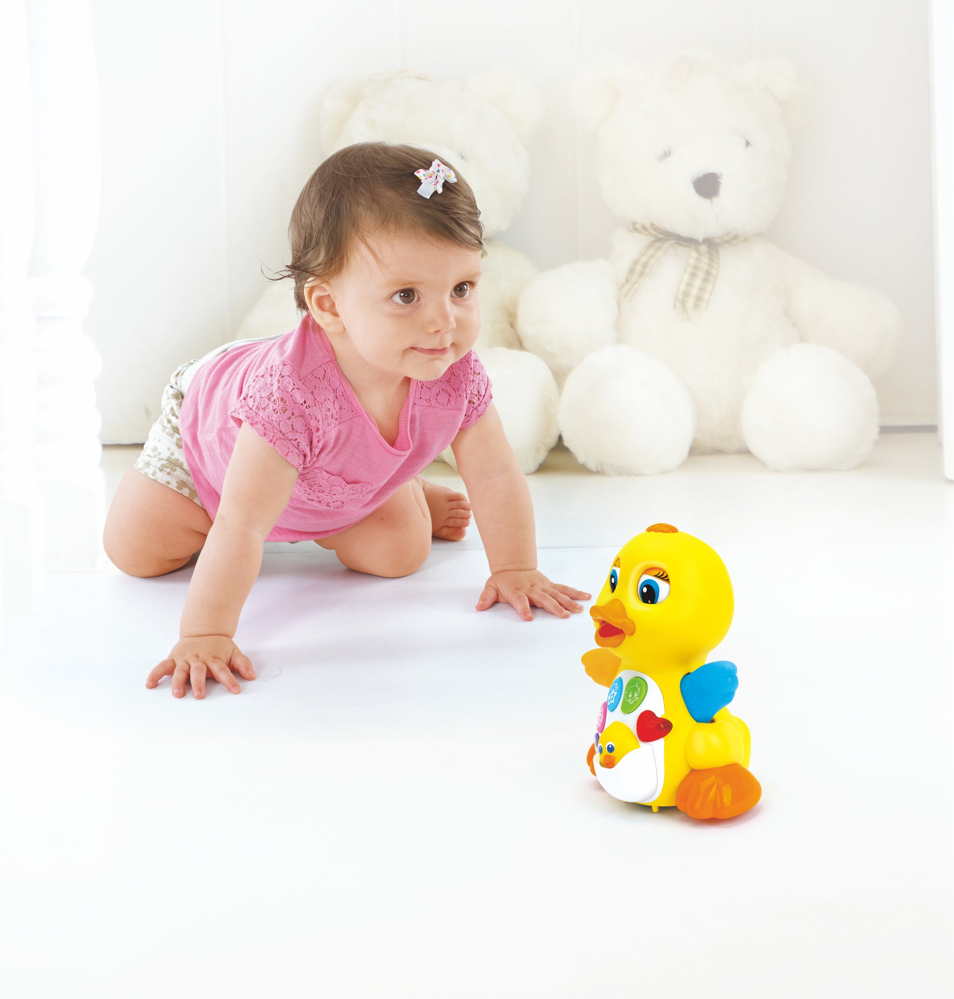 HOLA - Dancing Duck HOLA - Dancing Duck