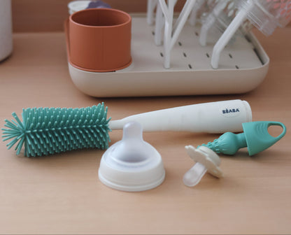 Beaba - Silicone Bottle Brush Sage Green