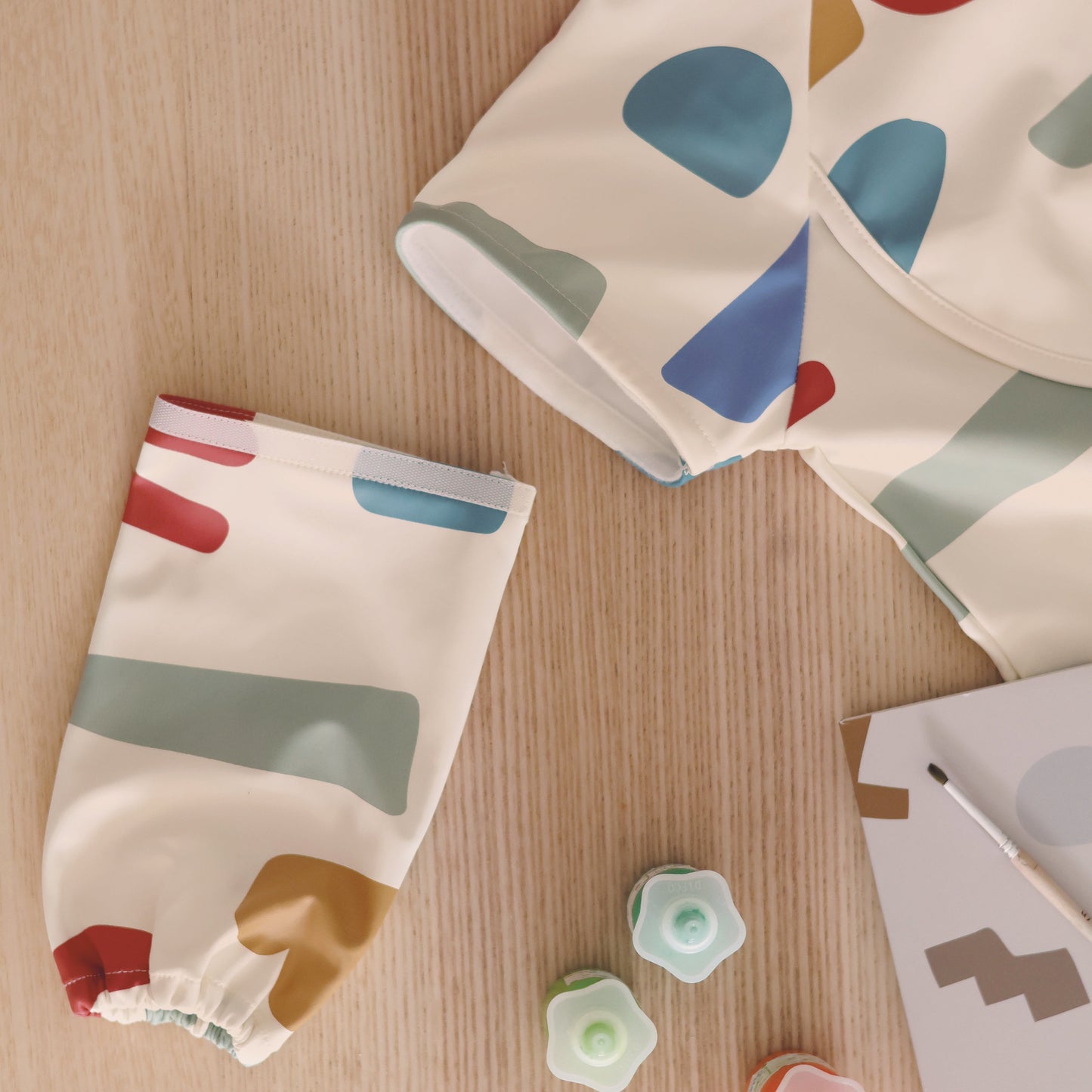 بيابا - مريلة 2 في 1 بأكمام قابلة للإزالة | مرحة