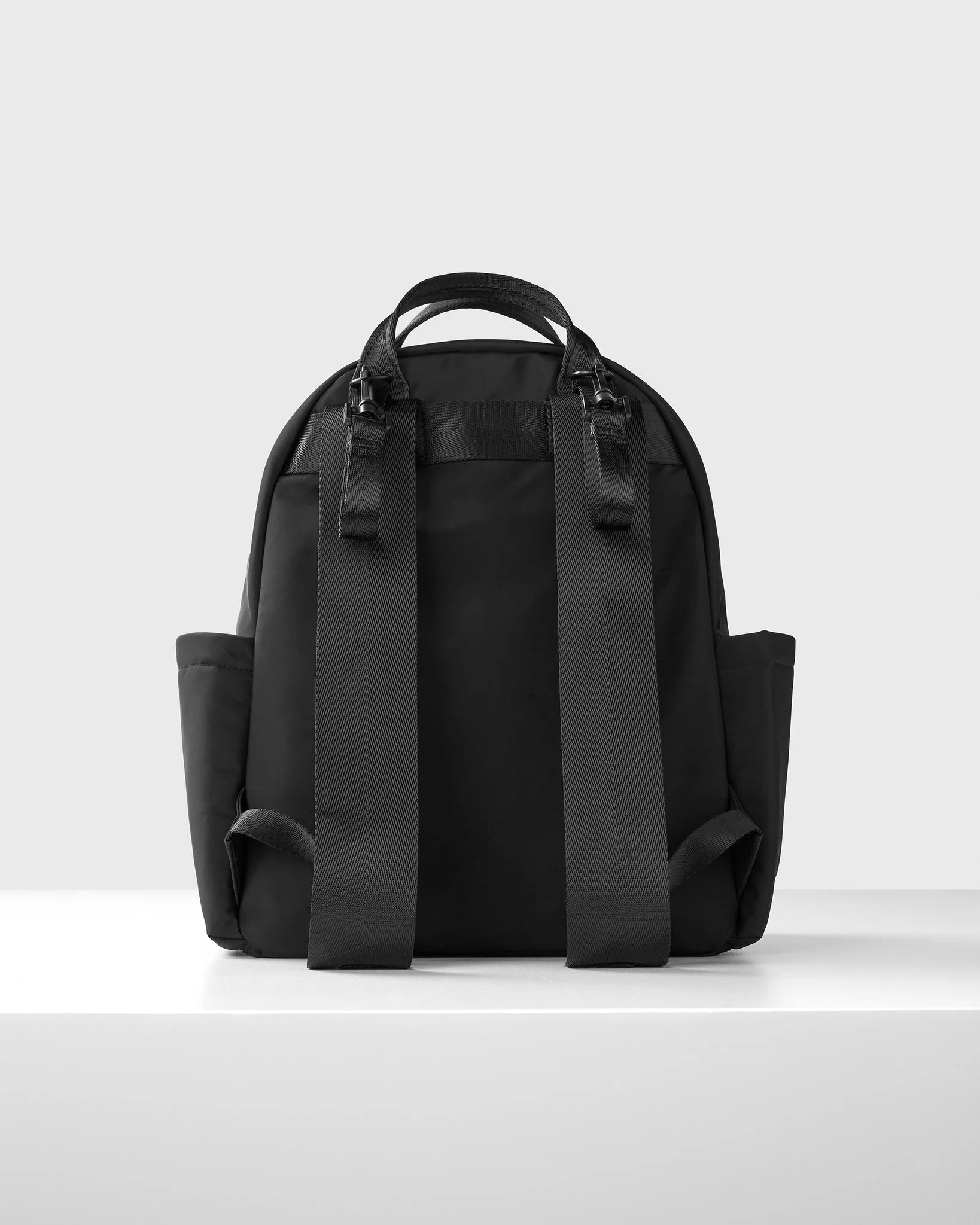 Skip Hop - Envi Luxe Backpack Diaper Bag - Black Skip Hop - Envi Luxe Backpack Diaper Bag - Black