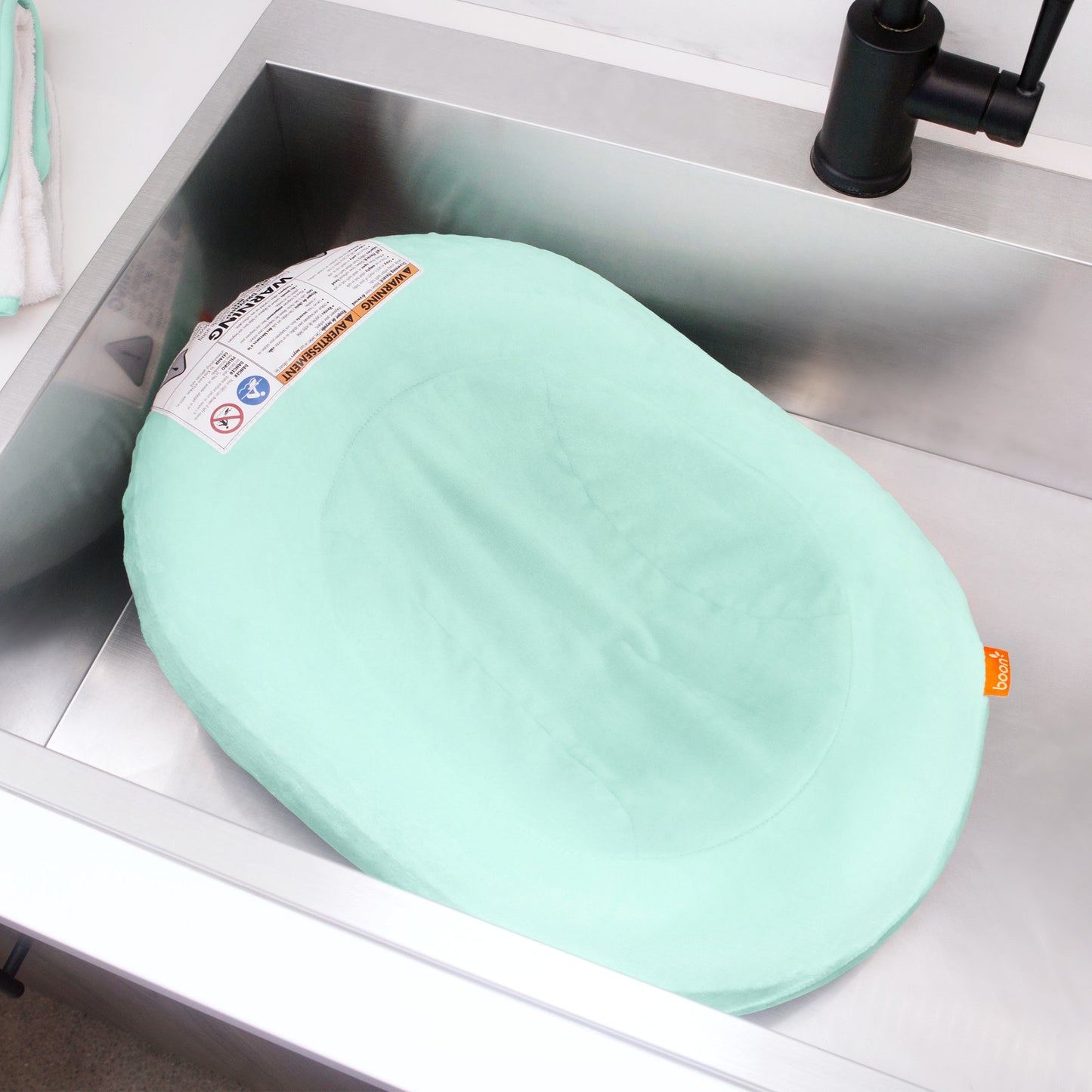 Boon - PUFF Inflatable Baby Bather for Newborns