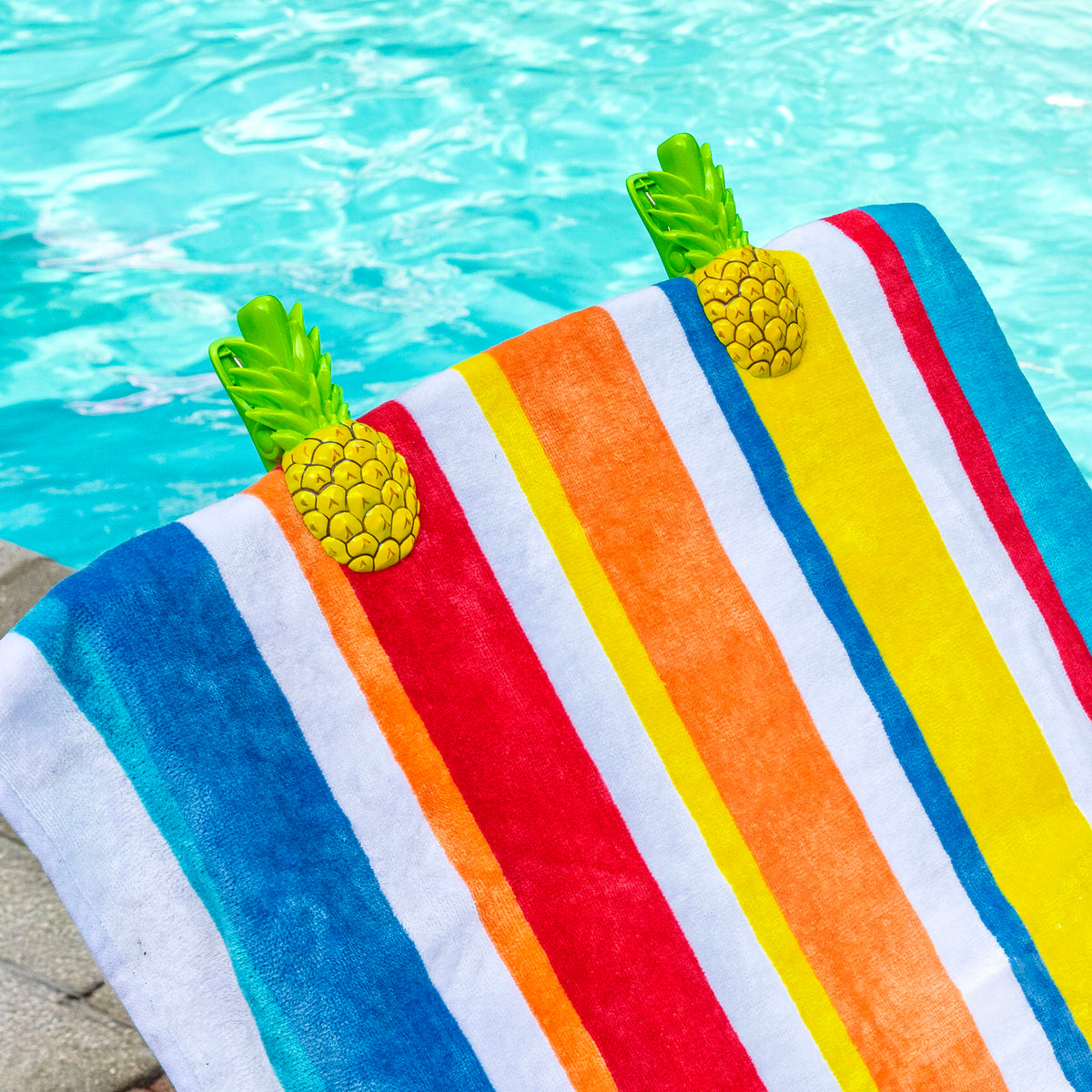 O2COOL Boca Clips Pineapple - beach towel clip