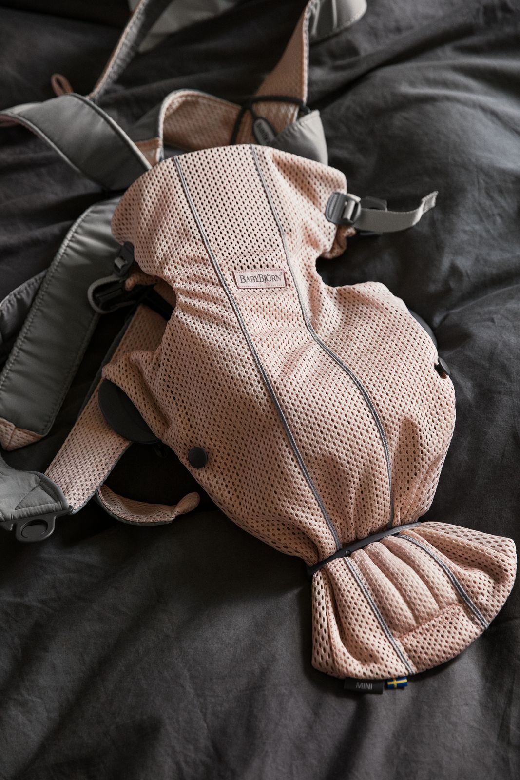 BabyBjörn - Baby Carrier Mini | 3D Mesh | Pearly Pink