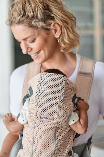 BabyBjörn - Baby Carrier Mini | 3D Mesh | Pearly Pink