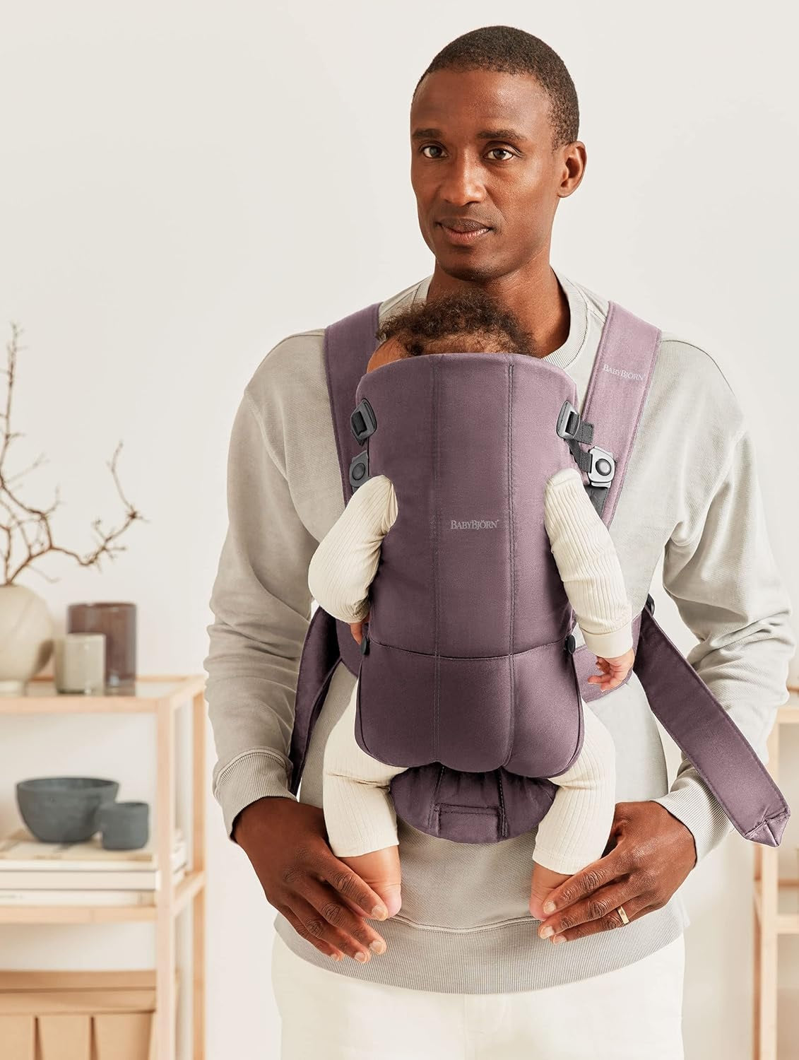 BabyBjörn - Baby Carrier Mini | قطن منسوج | بنفسجي داكن BabyBjörn - Baby Carrier Mini | قطن منسوج | بنفسجي داكن