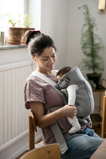 BabyBjörn - Baby Carrier Mini | 3D Jersey | Light Grey