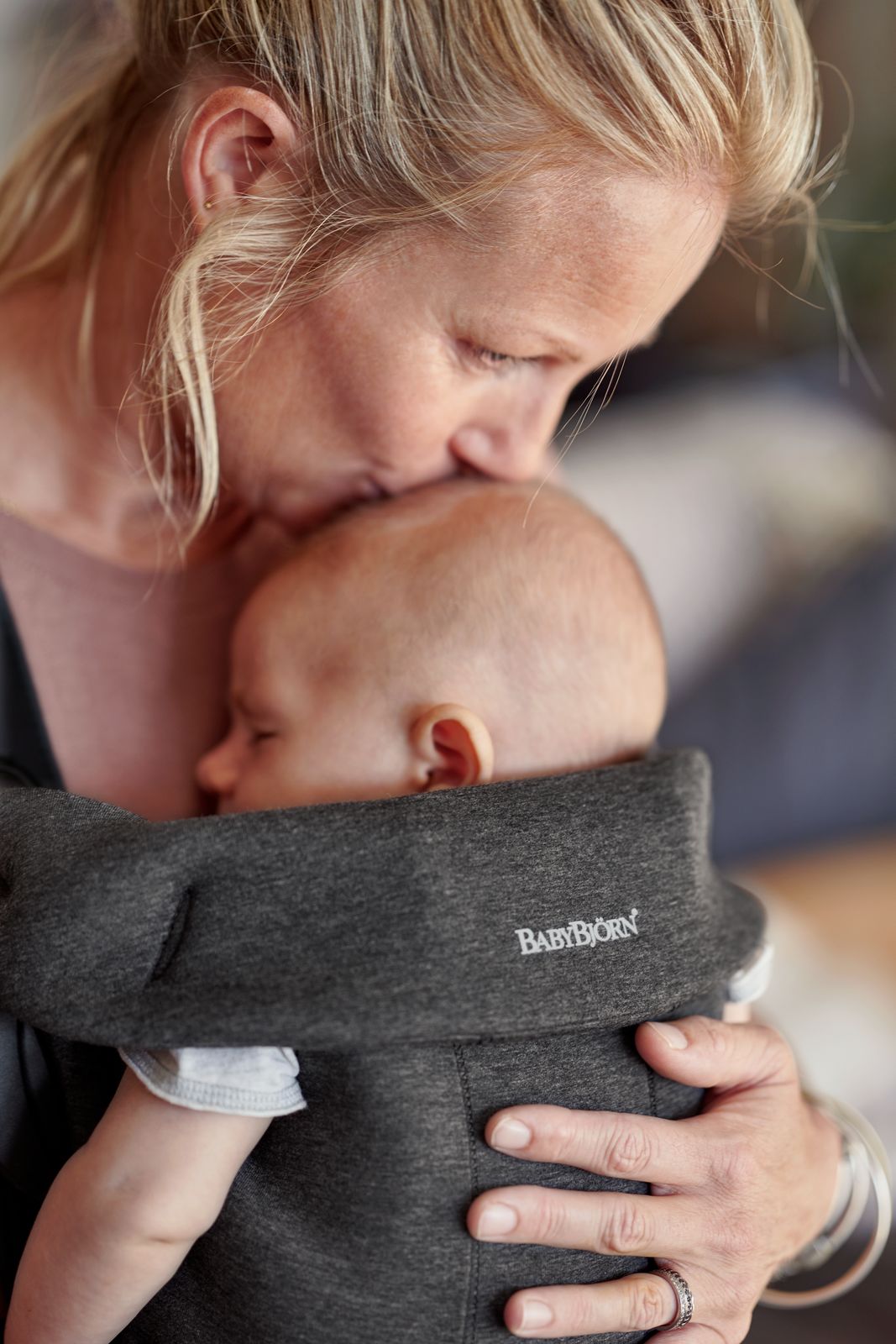 BabyBjörn - Baby Carrier Mini | 3D Jersey | Charcoal Grey