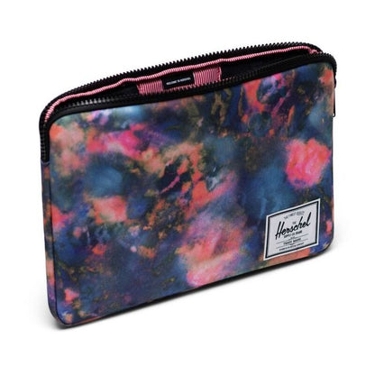 Herschel Anchor Sleeve Mineral Burst detail view 2