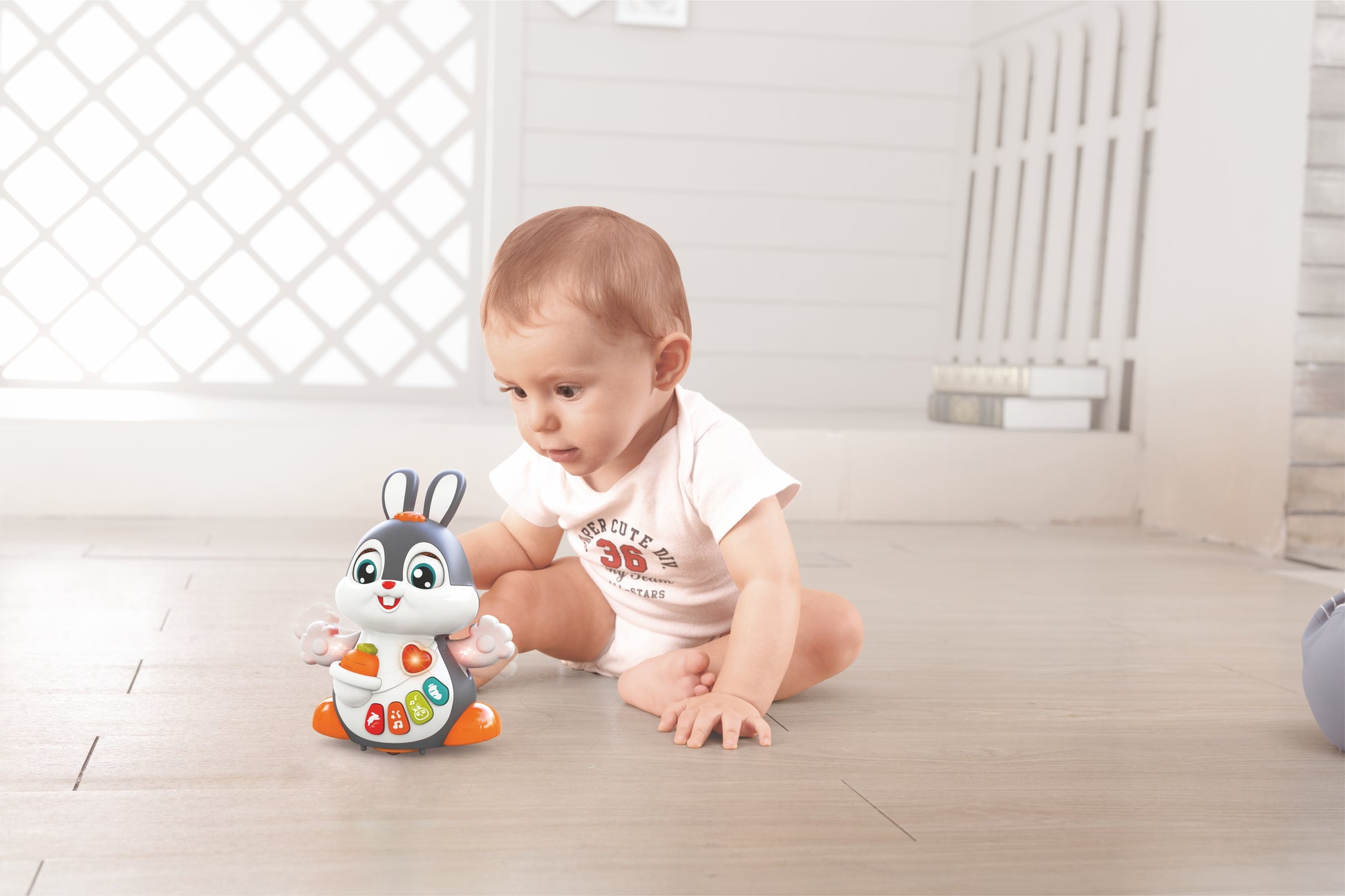 HOLA - Dancing Bunny HOLA - Dancing Bunny