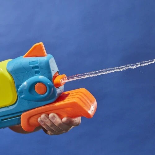 Nerf Super Soaker Wave Spray, blaster a eau, la buse rotative crée des Nerf Super Soaker Wave Spray, blaster a eau, la buse rotative crée des