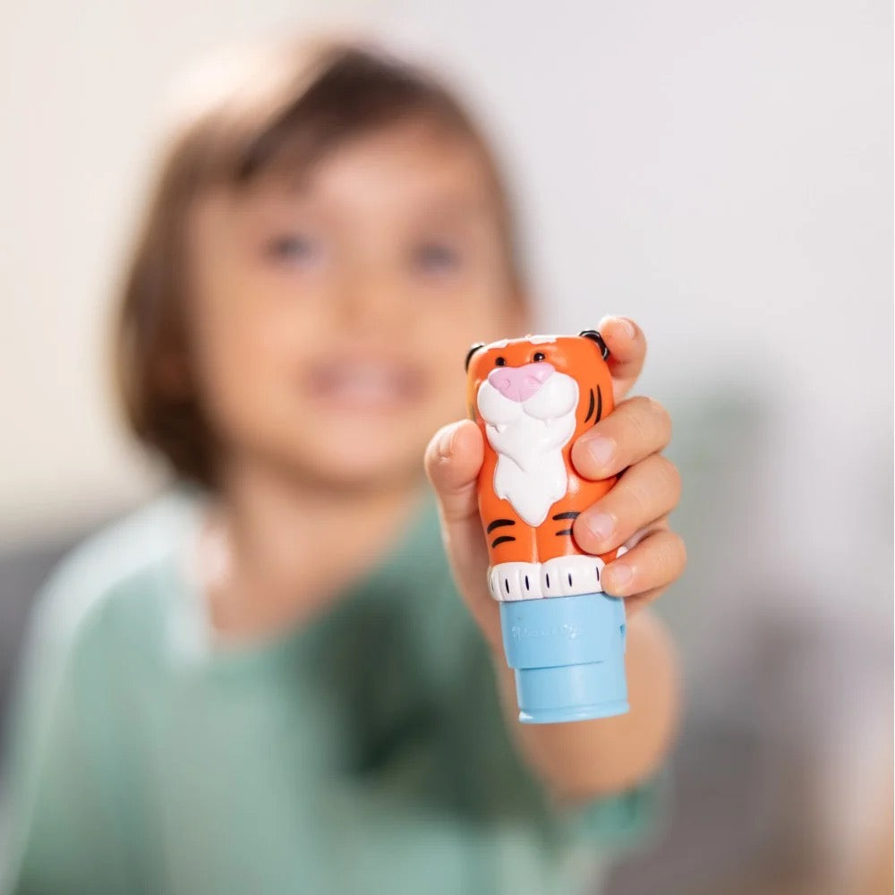 Melissa & Doug - Sticker WOW! Activity Pad + Stamp Set | Tiger