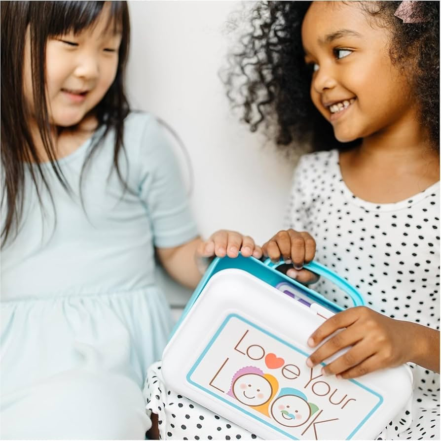 Melissa & Doug - LOVE YOUR LOOK - Makeup Kit Play Set Melissa & Doug - LOVE YOUR LOOK - Makeup Kit Play Set