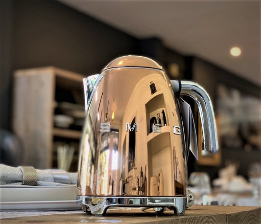 Smeg Electric Kettle 50's Style Aesthetic 1.7L Rose Gold — BambiniJO Jordan
