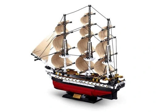 Sluban - ModelBricks USS Constitution 1X-21 Frigate 1:170 | 6Y+ Sluban - ModelBricks USS Constitution 1X-21 Frigate 1:170 | 6Y+