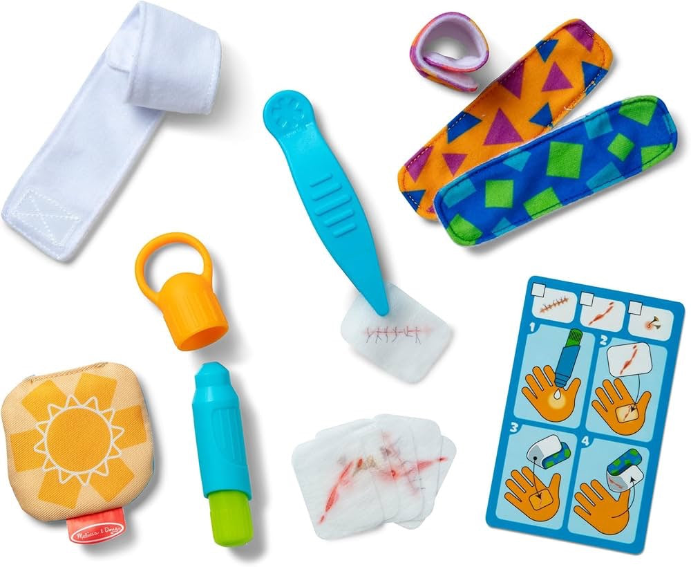 Melissa & Doug - Boo-Boos & Bandages Reusable Play Set