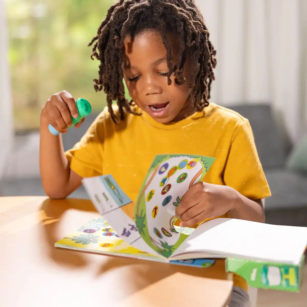 Melissa & Doug - Sticker WOW! Activity Pad + Stamp Set | Dinosaur Melissa & Doug - Sticker WOW! Activity Pad + Stamp Set | Dinosaur