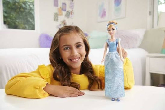 Disney Princess - Cinderella Doll in Sparkling Fashion 3Y+ — BambiniJO Jordan