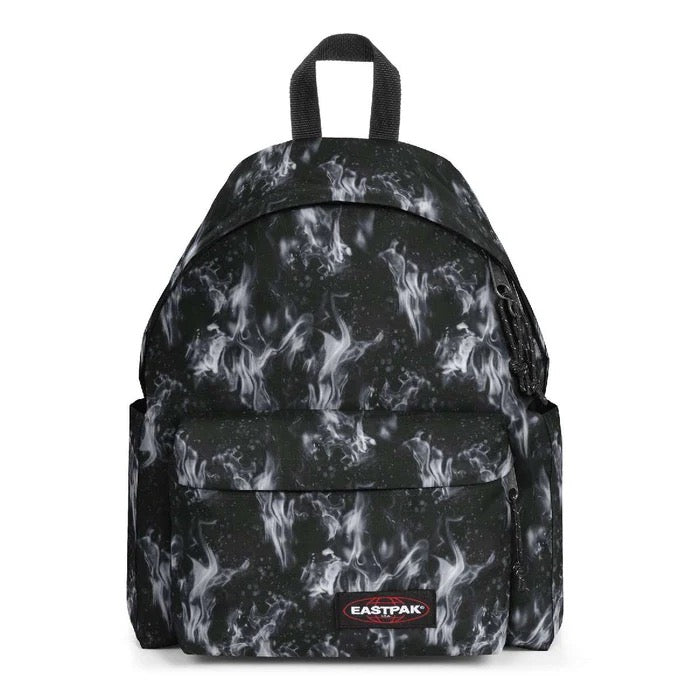 Eastpak - DAY PAK'R Backpack 24L | Flame Eastpak - DAY PAK'R Backpack 24L | Flame