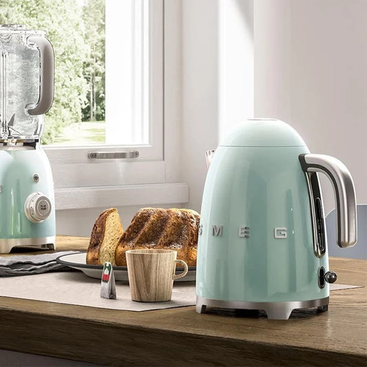 Smeg Electric Kettle Variable Temperature 50's Style Aesthetic 1.7L Pastel Green — BambiniJO Jordan